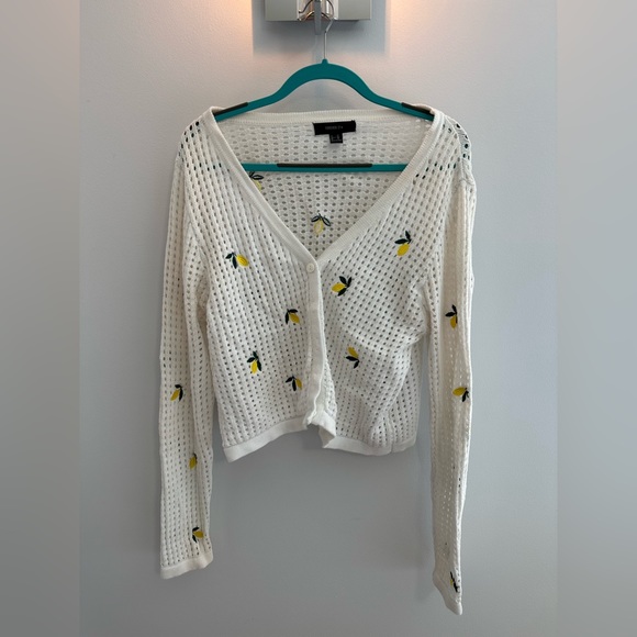White Cardigan - Picture 2 of 6